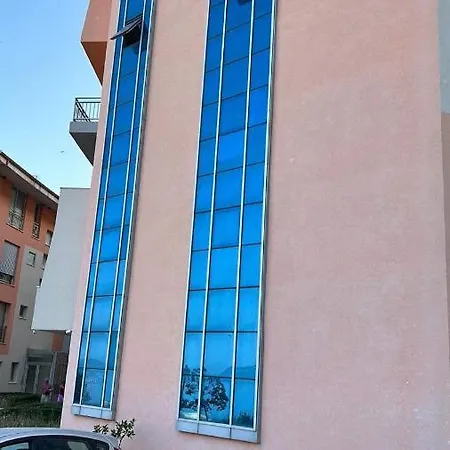 Ferienhaus Odeon Ralf Vlorë